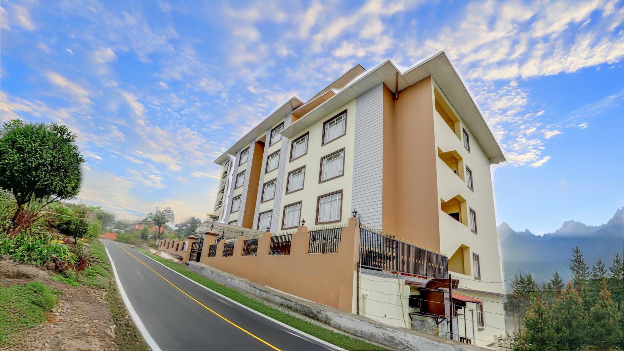 Banari Regency By Summit Hotel Namchi Ngoại thất bức ảnh